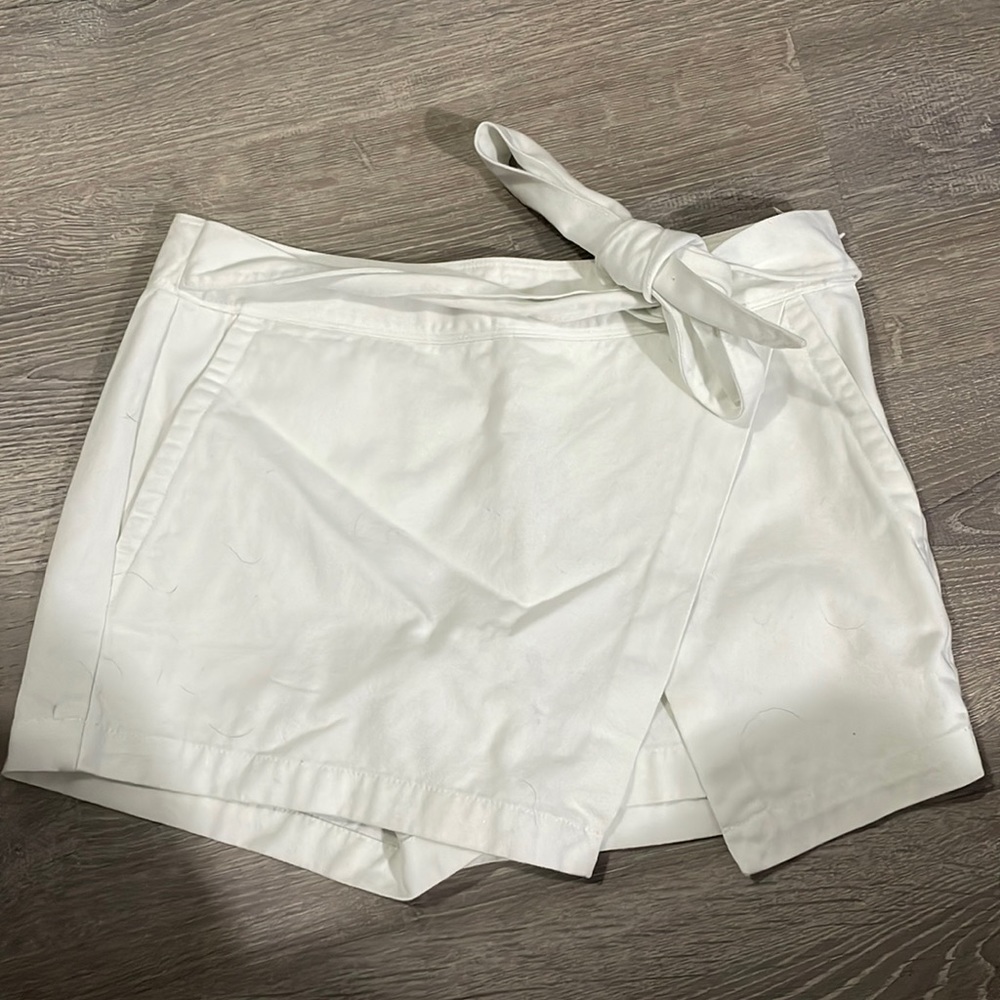 Vineyard vines crossover skort